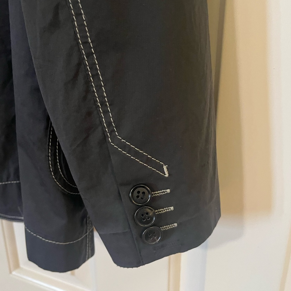 BOSS by Hugo Boss Charcoal Gray 2 button Blazer with White Stitching. Size 44R - Picture 11 of 15